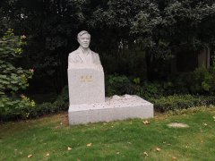 卢星堂 | 笔墨留韵，石雕寄思